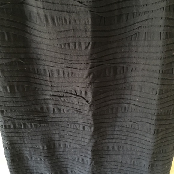 Modest Navy Textured Skirt - Picture 2 of 2